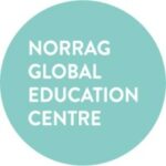 Un cercle bleu clair contenant le texte "Norrag Global Education Center" en lettres capitales blanches